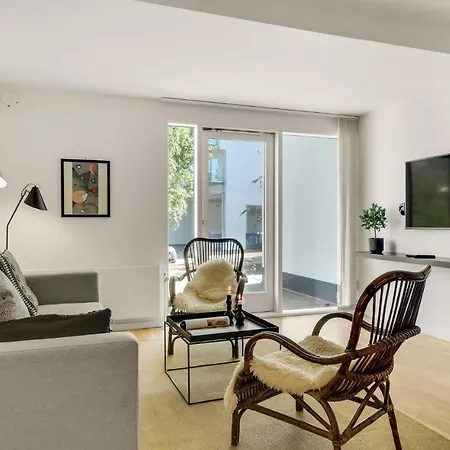 Apartment 1 Bedroom Awesome In *