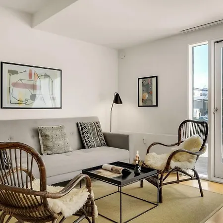 Apartment 1 Bedroom Awesome In *