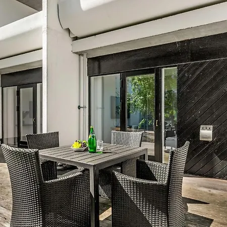 Apartment 1 Bedroom Awesome In